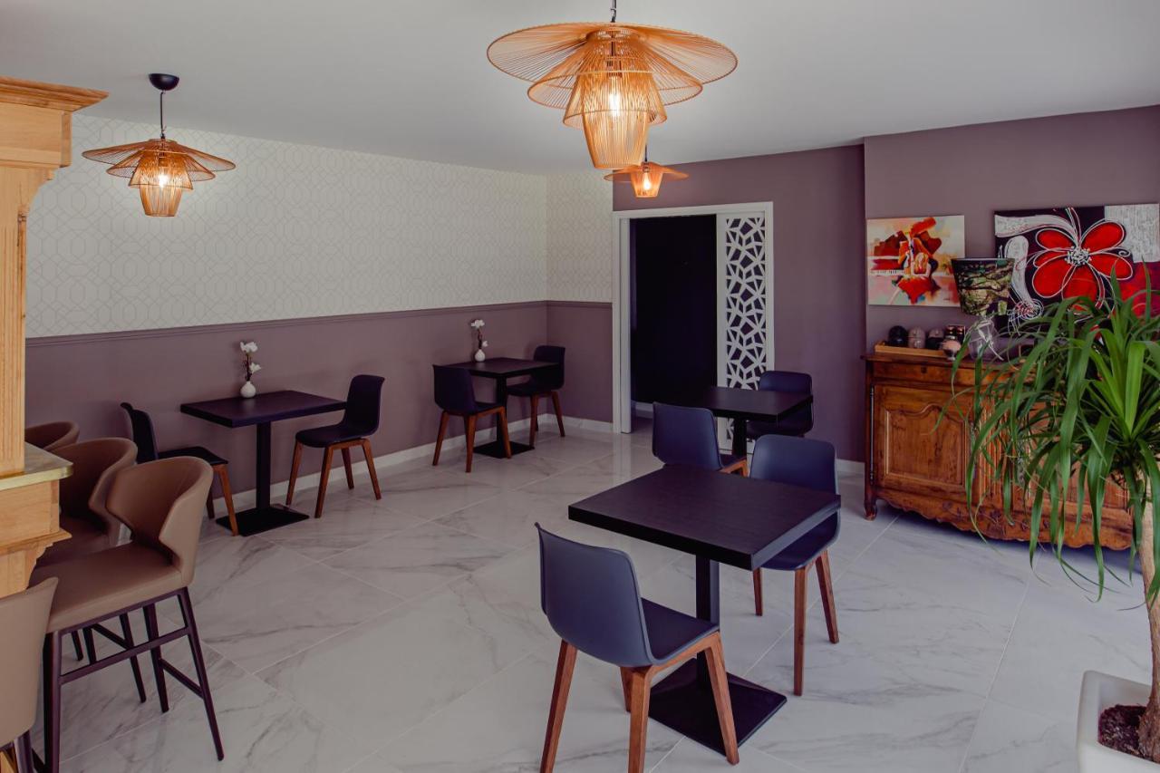 Villa Des Chenes-Adult Only Saint-Doulchard Екстериор снимка