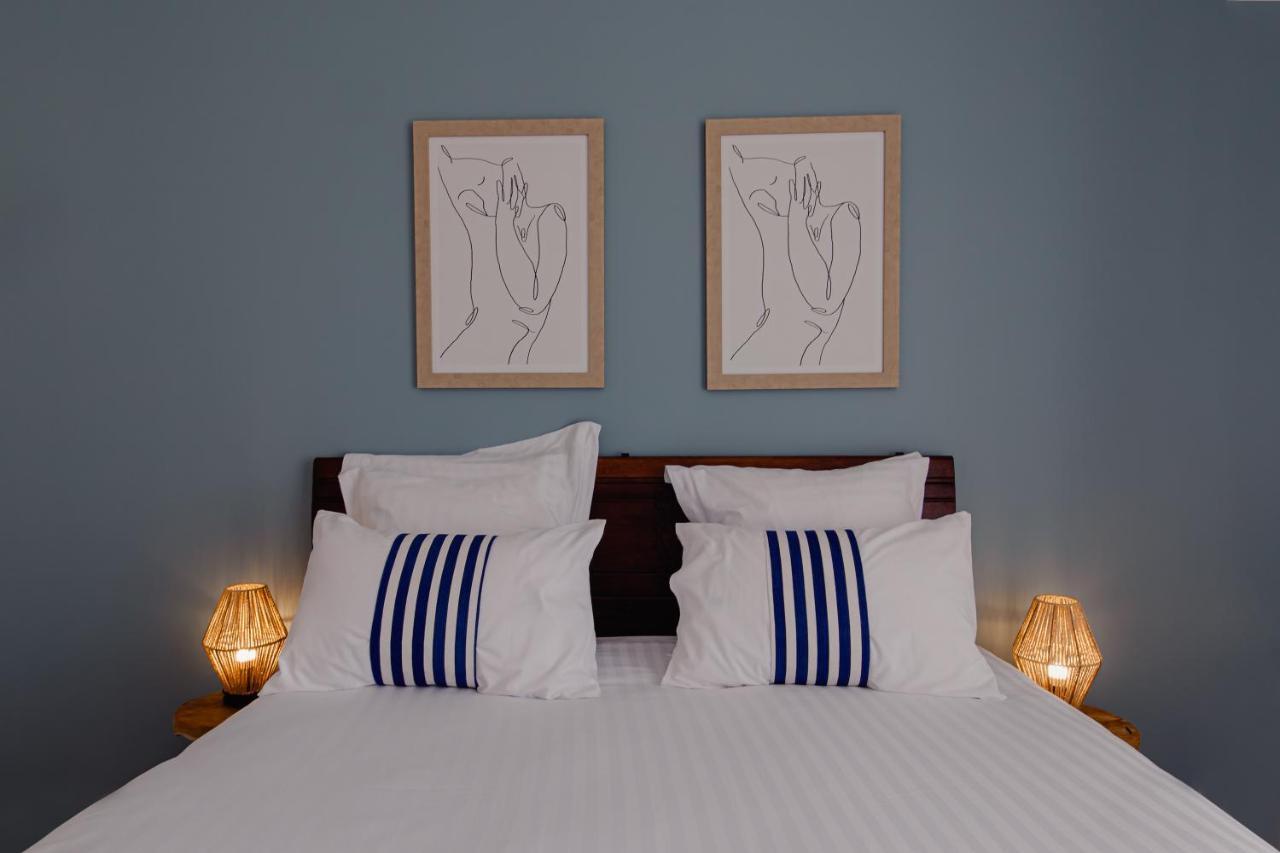 Villa Des Chenes-Adult Only Saint-Doulchard Екстериор снимка