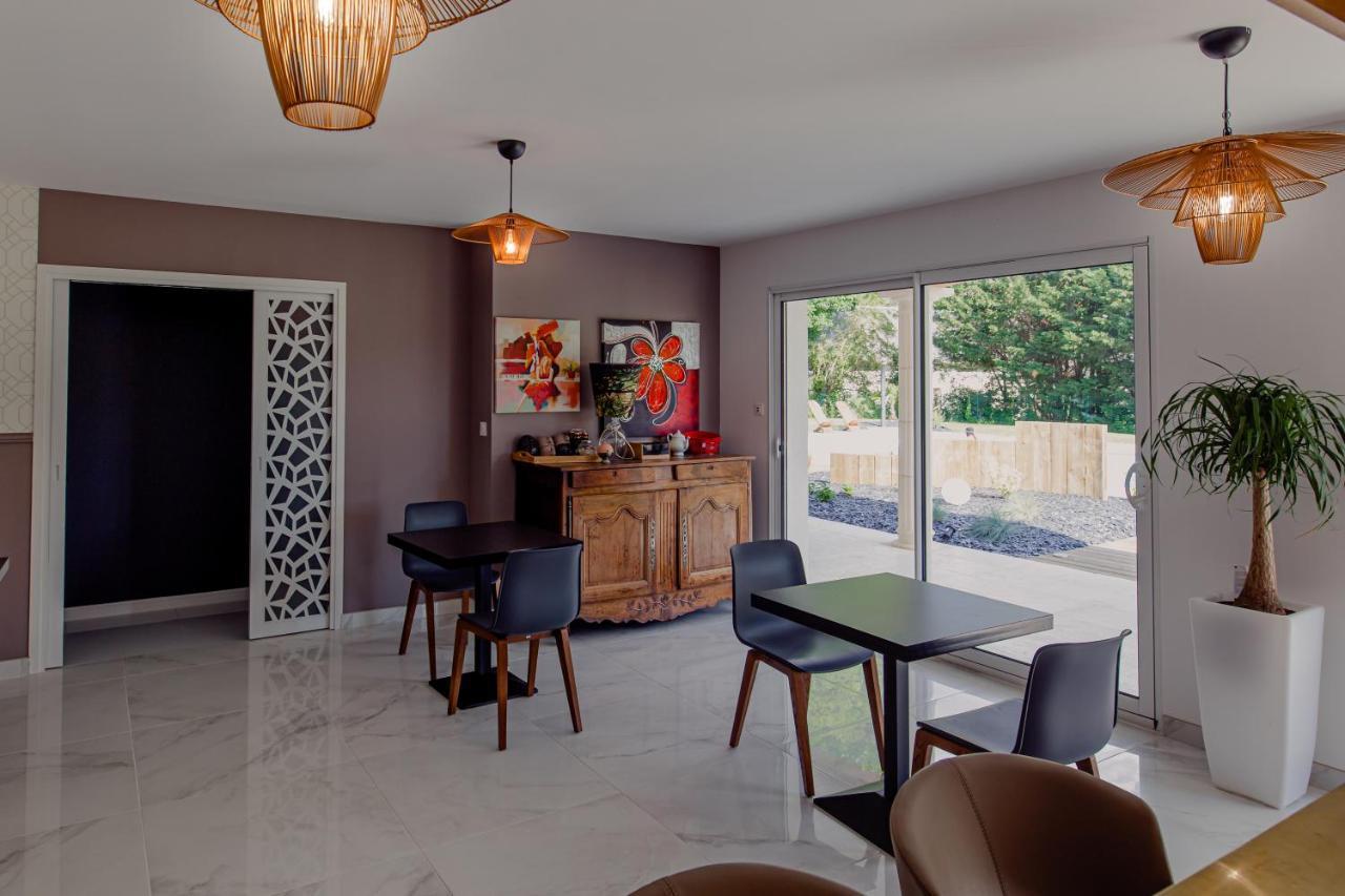 Villa Des Chenes-Adult Only Saint-Doulchard Екстериор снимка